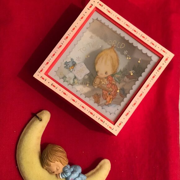 Set/4 Betsey Clark Ornaments - Picture 4 of 5